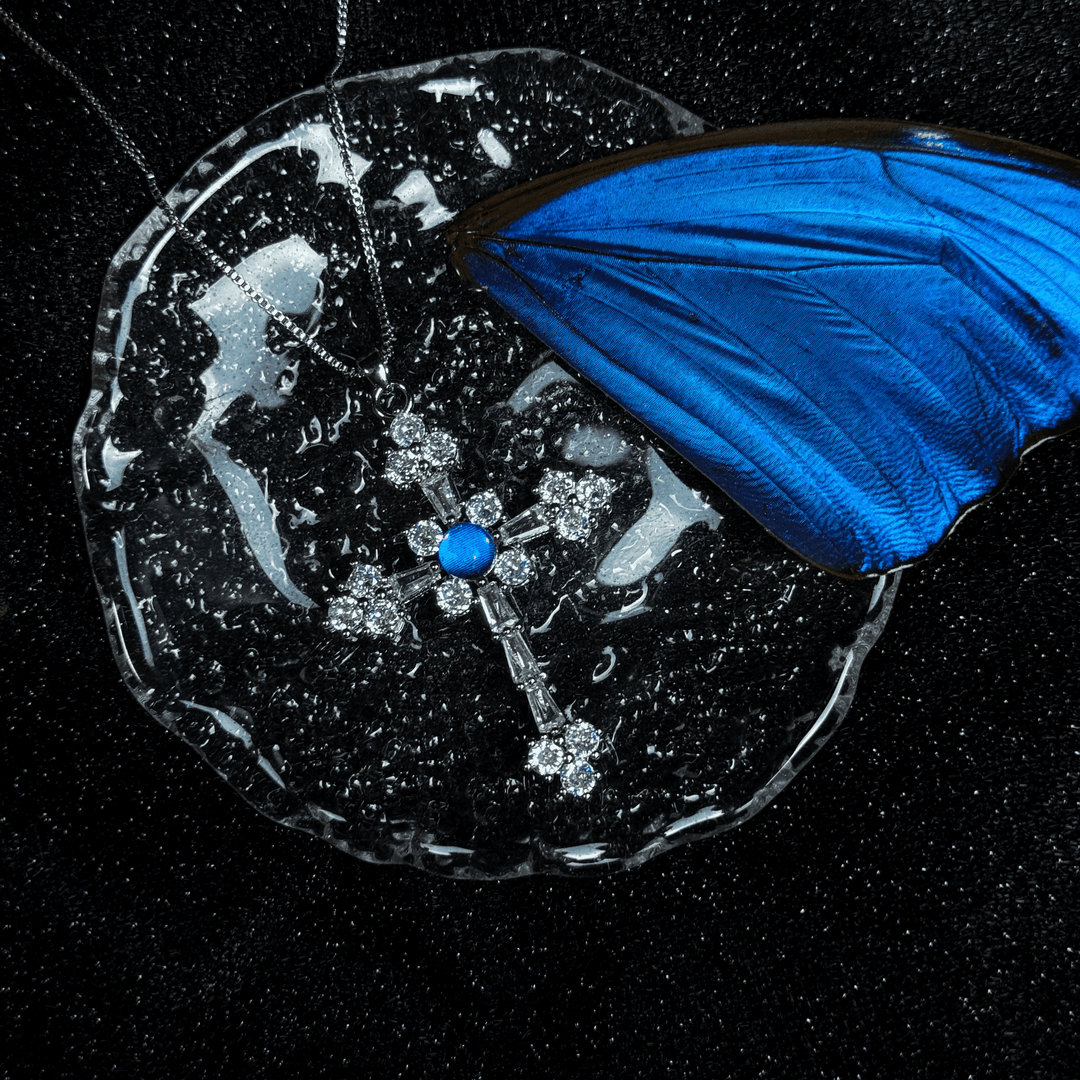 Handmade S925 Sterling Silver Real Blue Morpho Butterfly Wing Necklace - Niche High-End Specimen Pendant Gift for Couples